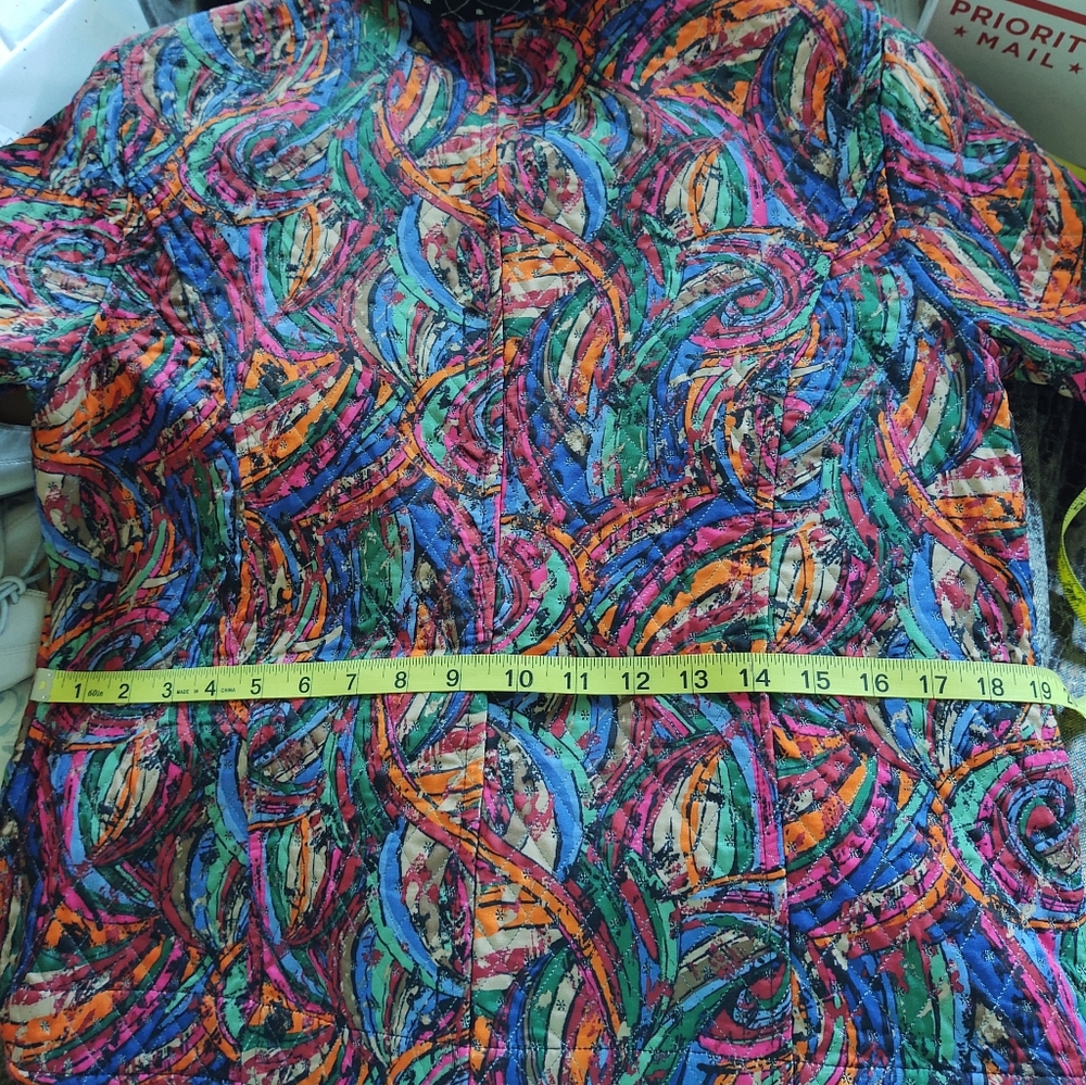 Colorful Reversible Quilt Jacket - Picture 10 of 10